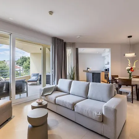 Beachfront Appartement *