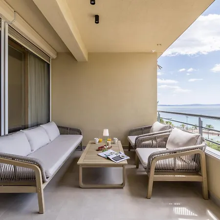Beachfront Appartement Podstrana